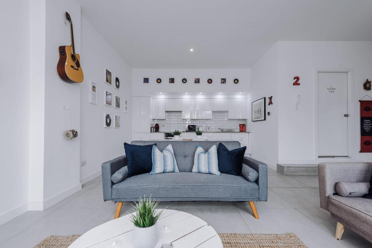 Host & Stay - The Musician'S Apartment With Grand Piano Liverpool Bagian luar foto